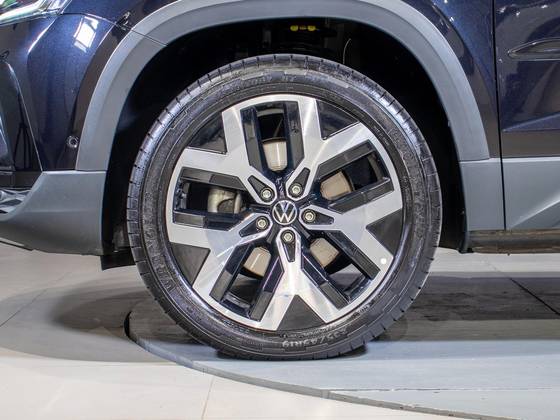 VOLKSWAGEN TAOS 1.4 250 TSI TOTAL FLEX HIGHLINE AUTOMÁTICO